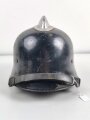 Feuerwehr III.Reich, Stahlhelm Modell 1934, Originallack, das Adlerschild beinahe vollständig erhalten, das Wappenschild zu etwa 40%