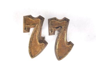 Wehrmacht, Paar Auflagen für Schulterstücke, vergoldete " 7  "Höhe 18mm