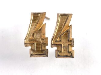 Wehrmacht, Paar Auflagen für Schulterstücke, vergoldete " 4  "Höhe 18mm
