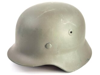 Bundesgrenzschutz Stahlhelm Modell 1940, leider unschlau überlackiert