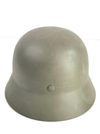 Bundesgrenzschutz Stahlhelm Modell 1940, leider unschlau überlackiert