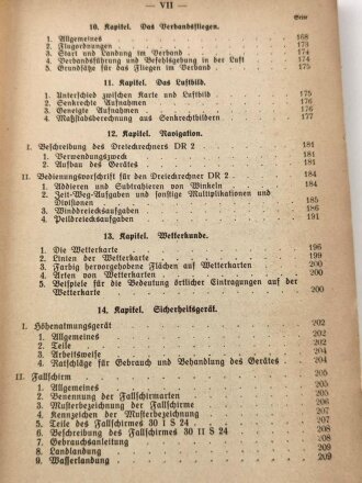 "Der Flieger - Dienstunterricht in der Fliegertruppe", datiert 1940, 248 Seiten, gebraucht