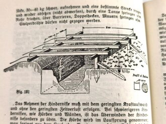 "HJ im Dienst" Ausbildungsvorschrift für die Ertüchtigung der Deutschen Jugend. 368 Seiten mit Widmung, datiert 1940