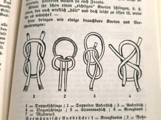 "Mädel im Dienst - Ein Handbuch" datiert 1934, 304 Seiten, gebraucht