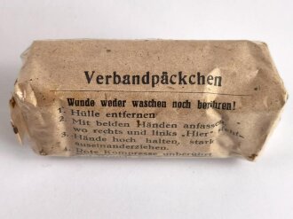 Verbandpäckchen, Breite etwa 65mm, datiert 1941,...