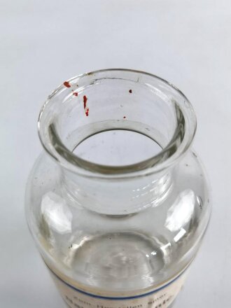 Glasbehälter zum Herstellen einer" Natr. bicarbonic Lösung " Für Luftschutzzwecke. Höhe 16cm