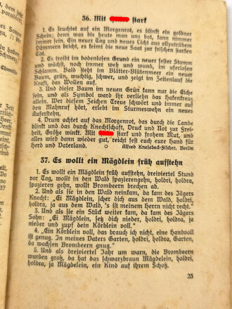 "Deutsche Kampf- und Volkslieder" 64 Seiten, defekt