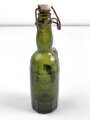 Bierflasche mit Bügelverschluss datiert 1941. Ungereinigt, Höhe 23cm