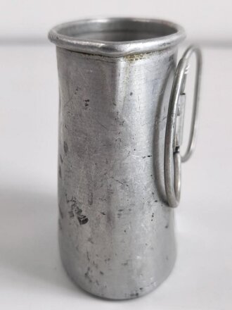 Trinkbecher Wehrmacht aus Aluminium, Hersteller HWSD36