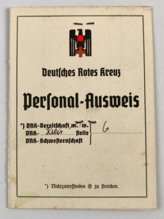 Deutsches Rotes Kreuz, Personal Ausweis einer Angehörigen aus Frankfurt/Main