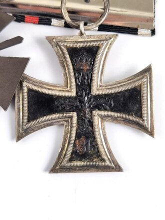 1. Weltkrieg, 2er Ordensspange " Eisernes Kreuz 2. Klasse 1914, Hersteller S im Bandring und Ehrenkreuz für Frontkämpfer "