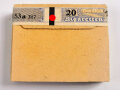 Pack " Sondermischung Typ 4 " Zigaretten, ungeöffnet, geschwärzte Steuerbanderole mit Hakenkreuz, sie erhalten ein Päckchen aus der originalen Umverpackung