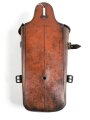 Beschlagzeugtasche für berittenes Hufbeschlagpersonal der Wehrmacht. Stark getragenes, ungereinigtes Stück, defekt