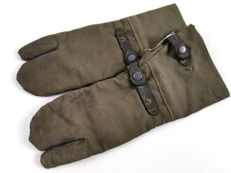 Paar Handschuhe für Kradmelder der Wehrmacht. getragenes aar, datiert 1940. Wäscheetikett eines Schützen in der MG Komp. Infanterie Regiment 70