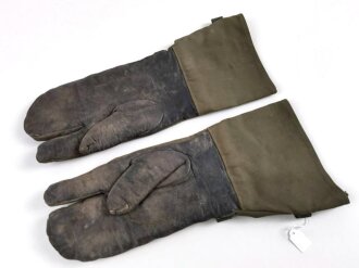 Paar Handschuhe für Kradmelder der Wehrmacht. getragenes aar, datiert 1940. Wäscheetikett eines Schützen in der MG Komp. Infanterie Regiment 70