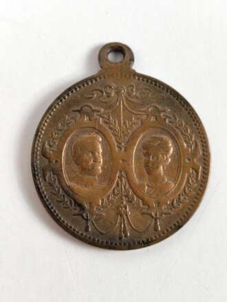 Baden, tragbare Medaille anlässlich der " Vermählungsfeier des Erbgrossherzogs Friedrich von Baden  mit Prinzessin Hilda von Nassau" Durchmesser 28mm
