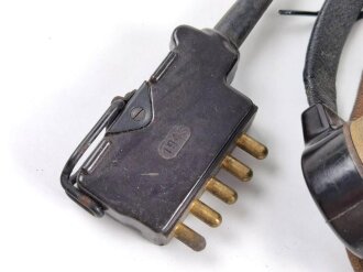 Flak, Kehlkopfmikrofon mit Umschalter und Stecker, Funktion nicht geprüft