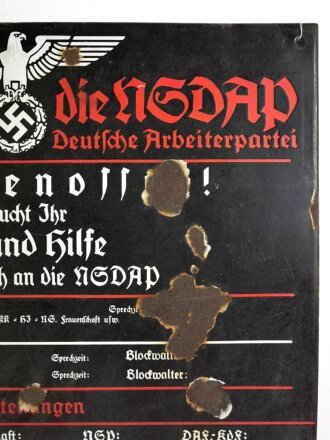 Emailleschild "Hier spricht die NSDAP" 64 x 78cm. Ungereinigtes Stück