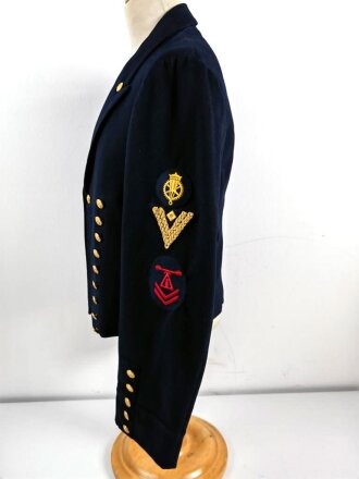 Kriegsmarine, dunkelblaue Paradejacke für einen Obergefreiten . Eigentumstück in gutem Zustand
