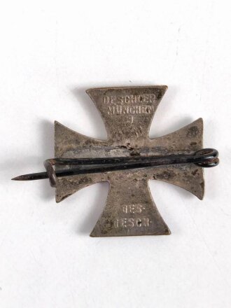 1.Weltkrieg, patriotisches Abzeichen Eisernes Kreuz 1914 " Gott mit uns " . Emailliert, Höhe 21mm