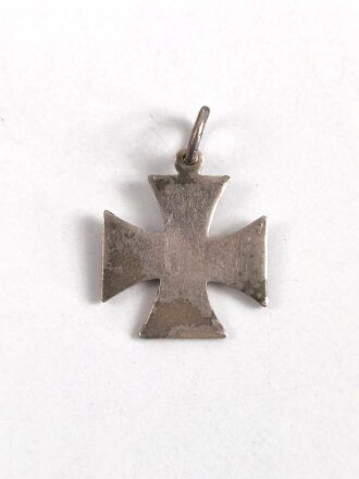 1.Weltkrieg, patriotischer Anhänger Eisernes Kreuz 1914.  Höhe 15mm