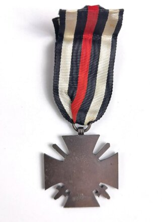 Ehrenkreuz für Frontkämpfer am Band mit Hersteller 39 R.V. Pforzheim