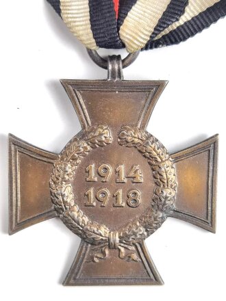Ehrenkreuz für Kriegsteilnehmer am Band mit Hersteller W