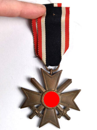 Kriegsverdienstkreuz 2. Klasse 1939 mit Schwertern am...