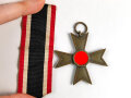Kriegsverdienstkreuz 2. Klasse 1939 ohne Schwerter, mit kurzem Bandabschnitt, ohne Hersteller, Buntmetall