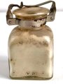 "Bismut. subgallic Streupulver" Flasche, ungereinigt. Gehört ins Bodenfach des "Veterinär Arzneikasten 18/27" der Wehrmacht