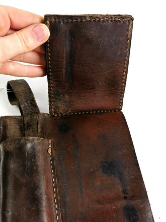 Einsatz zur Beschlagzeugtasche für berittenes Hufbeschlagpersonal der Wehrmacht