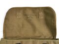 U.S. 1944 dated British made mussette bag in very good condition