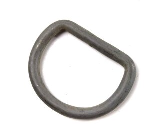 Grosser D-Ring Wehrmacht. Eisen,  feldgrauer Originallack, 62mm Breite. Sie erhalten ein ( 1 ) Stück