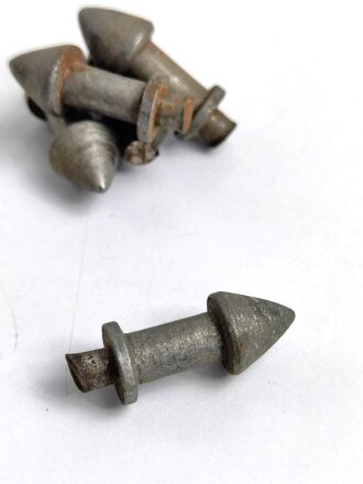 Metallbeschlag Wehrmacht, Eisen, Durchmesser 9mm, sie erhalten ein ( 1 ) Stück