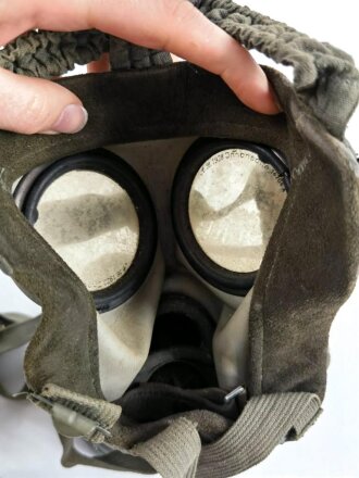 Gasmaske Wehrmacht, zusammengehörig, guter Zustand