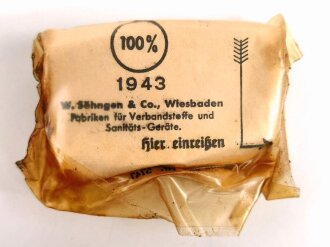 Kleines Verbandpäckchen für Luftschutzzwecke. Datiert 1943