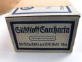 Kompletter Karton mit 50 Schachteln zu "200 Tabletten Süßstoff Saccarin"  Sehr guter Zustand, sie erhalten einen Karton aus der originalen Umverpackung