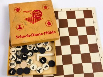 "Schach Dame Mühle" Spiel eines Hauptmann Beuchelt. Nicht auf Vollständigkeit geprüft