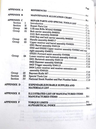 U.S. Technical Manual 9-1005-319-23&P "Rifle, 5.56-MM, M16A2 W/E" used, U.S. 1987 dated