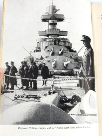 "Der Heldenkampf um Narvik" datiert 1940, 207 Seiten, DIN A5, gebraucht