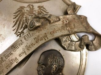 Kaiserreich, dekorative Wandtafel auf "Fürst Otto von Bismarck"  Unbeschädigt, Gesamthöhe 30cm