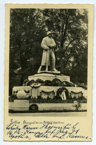 Ansichtskarte "Gotha, Ehrenmal der im Weltkrieg gefallenen" gelaufen 1936