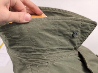 Windbluse alter Art  für Gebirgstruppen der Wehrmacht. Getragenes Stück in gutem Gesamtzustand