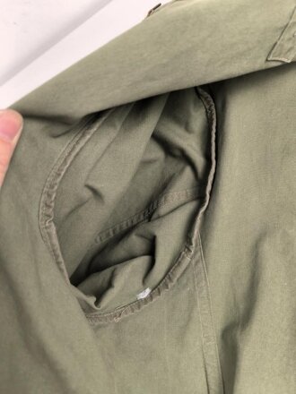 Windbluse alter Art  für Gebirgstruppen der Wehrmacht. Getragenes Stück in gutem Gesamtzustand