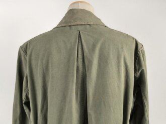 Windbluse alter Art  für Gebirgstruppen der Wehrmacht. Getragenes Stück in gutem Gesamtzustand