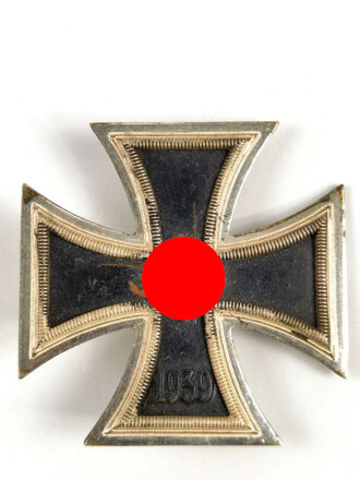 Eisernes Kreuz 1. Klasse 1939, Hakenkreuz leicht...