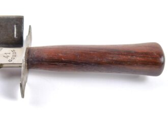 Frankreich 2.Weltkrieg, Kampfmesser " 41 GONON" Unter deutscher Besatzung Hergestellt und so an Deutsche Soldaten in Norwegen ausgegeben. Guter Zustand