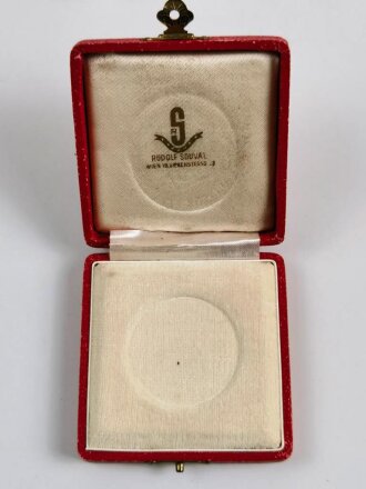 Rudolf Souval  Wien, Etui für eine Medaille mit 41mm Durchmesser. Nachkrieg
