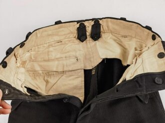 Stiefelhose für Hitlerjugend Führer aus schwarzem Cordstoff. Getragenes Stück in gutem Zustand, RZM Etikett