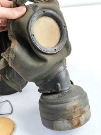 Gasmaske in Dose Wehrmacht. Ungereinigt